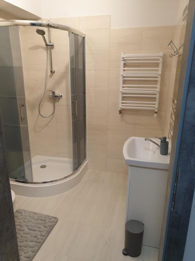 Motel Na Stacji Paliw Ustronie Morskie Bagian luar foto